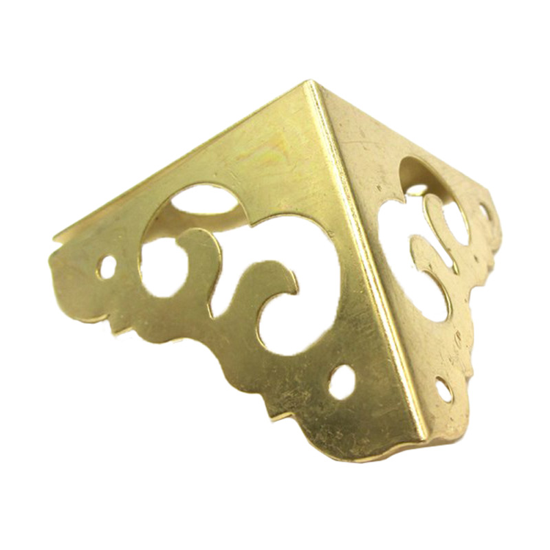 بست گوشه آنتیک فلزی طرح قوچ طلایی 